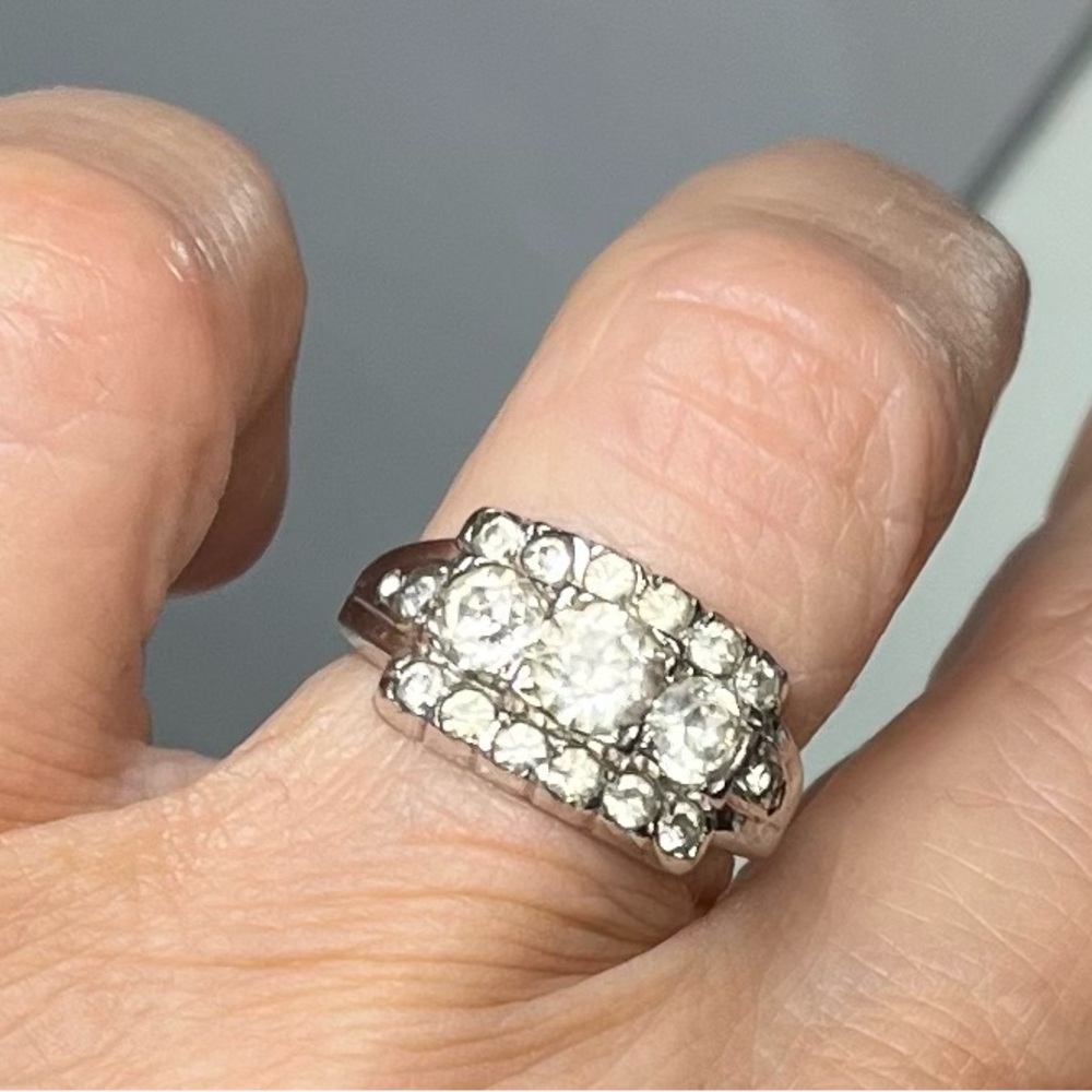 Costume ring